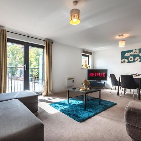 Best Price! Large Spacious 2 Bed Apartment - King Size Or Single Beds, Sofabeds, Smart Tvs, Free Parking Southampton Buitenkant foto