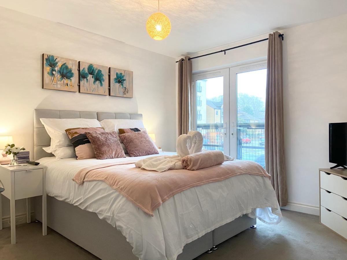 Best Price! Large Spacious 2 Bed Apartment - King Size Or Single Beds, Sofabeds, Smart Tvs, Free Parking Southampton Buitenkant foto