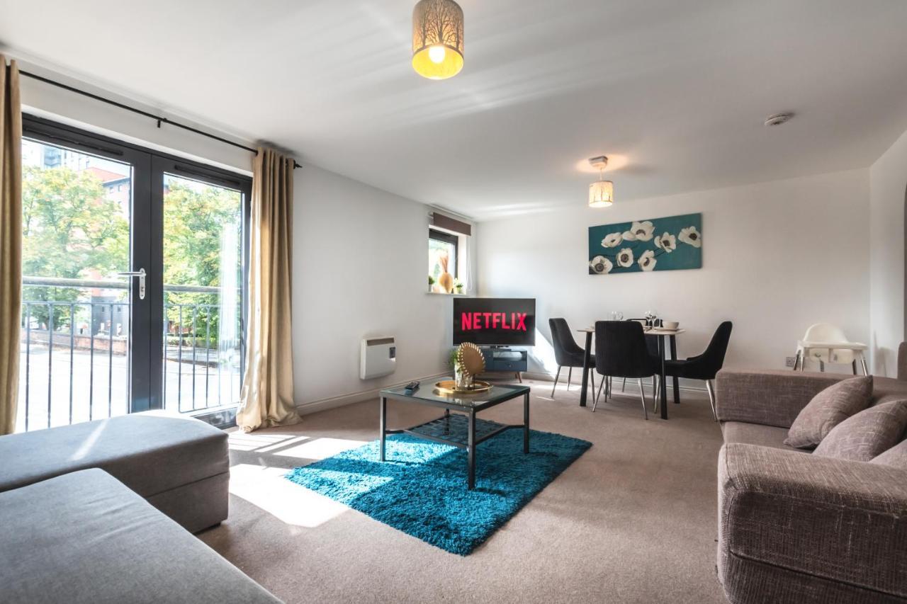 Best Price! Large Spacious 2 Bed Apartment - King Size Or Single Beds, Sofabeds, Smart Tvs, Free Parking Southampton Buitenkant foto