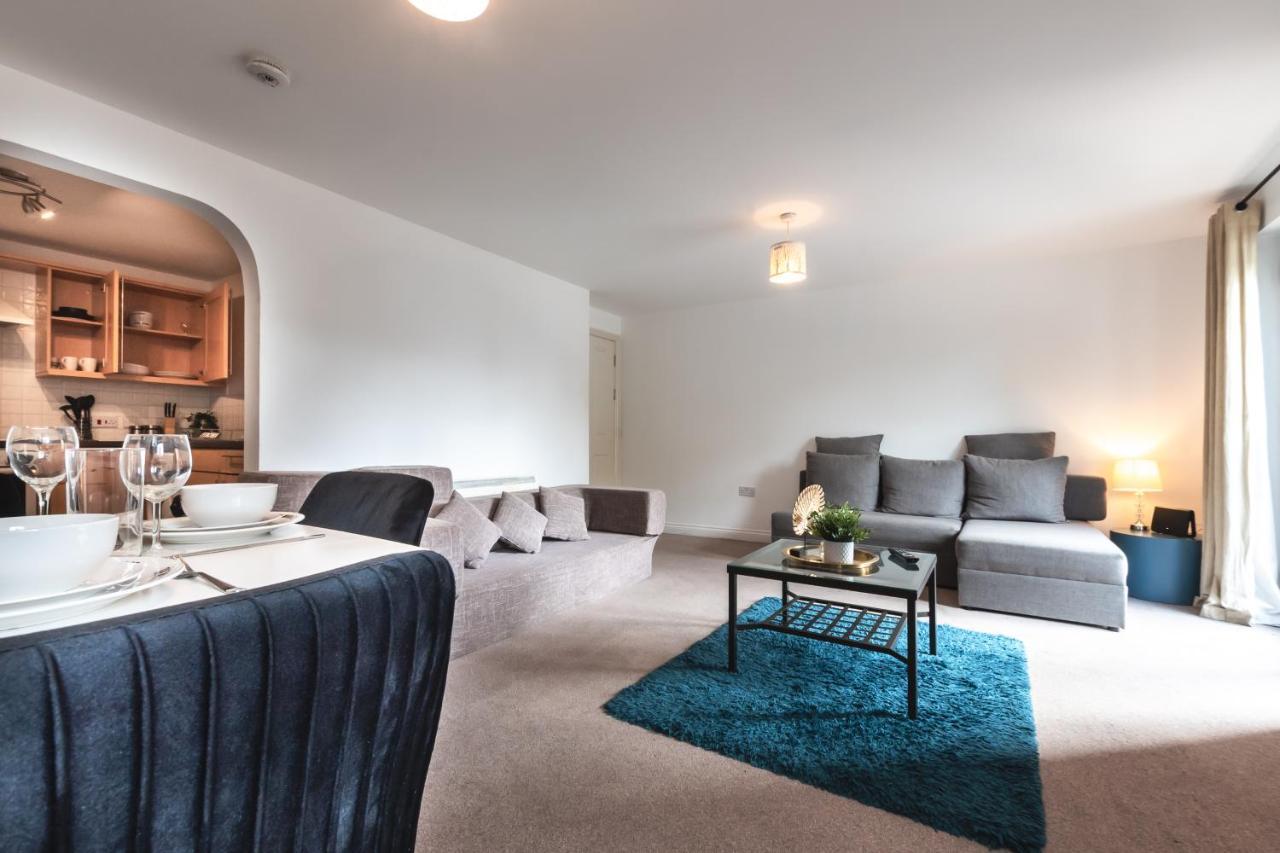 Best Price! Large Spacious 2 Bed Apartment - King Size Or Single Beds, Sofabeds, Smart Tvs, Free Parking Southampton Buitenkant foto