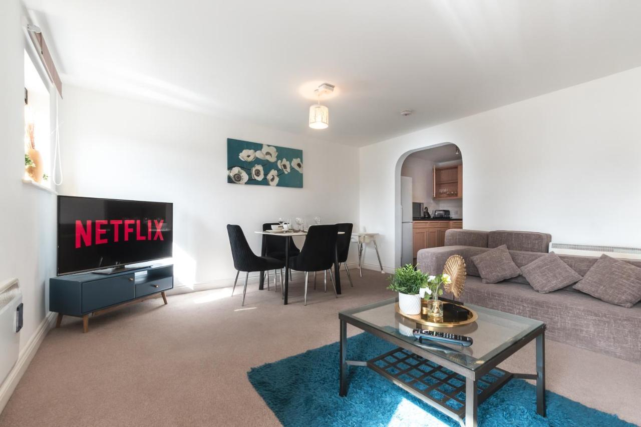 Best Price! Large Spacious 2 Bed Apartment - King Size Or Single Beds, Sofabeds, Smart Tvs, Free Parking Southampton Buitenkant foto