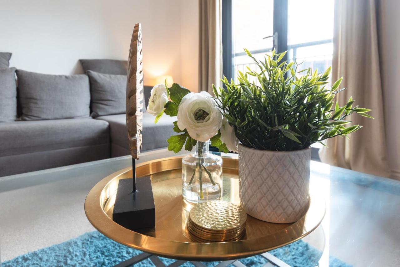Best Price! Large Spacious 2 Bed Apartment - King Size Or Single Beds, Sofabeds, Smart Tvs, Free Parking Southampton Buitenkant foto